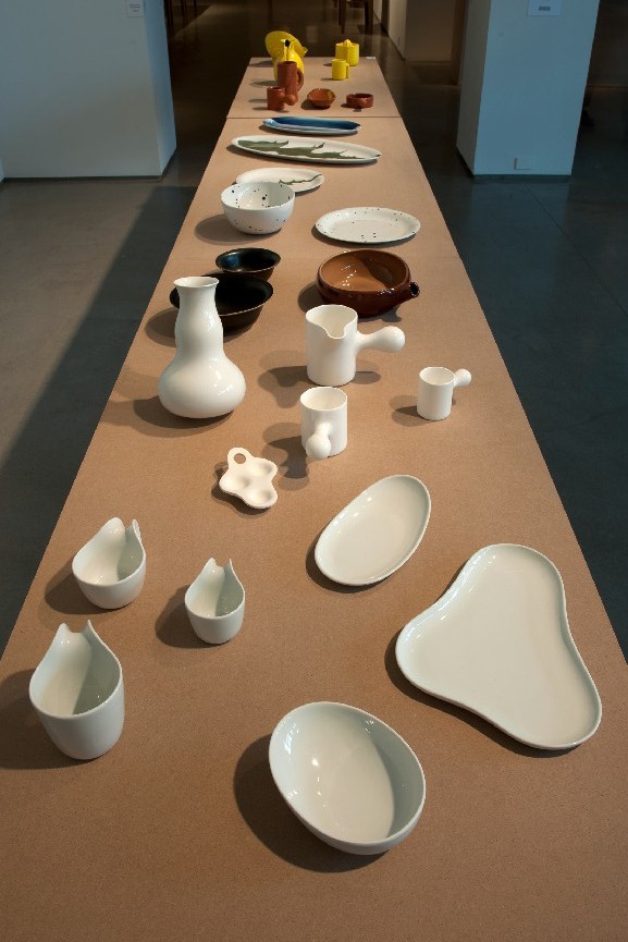 Early figures were fired with bubbles deliberately left in the clay; this caused them to blow up in the kiln. The fragments were then painstakingly glued back together for exhibition.