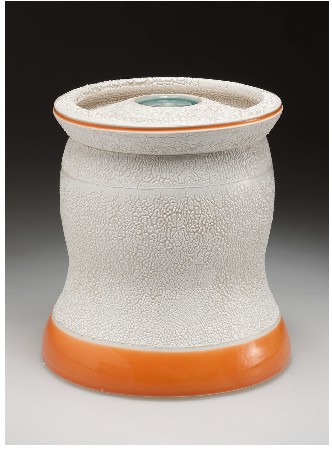 Early figures were fired with bubbles deliberately left in the clay; this caused them to blow up in the kiln. The fragments were then painstakingly glued back together for exhibition.