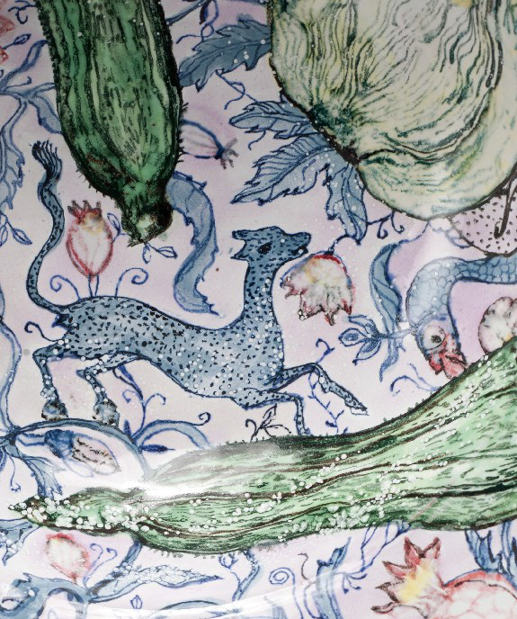Early figures were fired with bubbles deliberately left in the clay; this caused them to blow up in the kiln. The fragments were then painstakingly glued back together for exhibition.